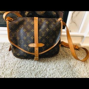 Louis Vuitton monogram Saumur 30